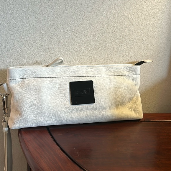 Kenneth Cole Long Clutch - Picture 1 of 7
